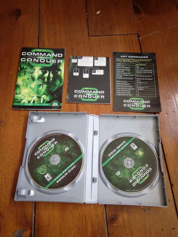 Command & Conquer 3 - Tiberium Wars Kane Edition (Includes Foldout Map)