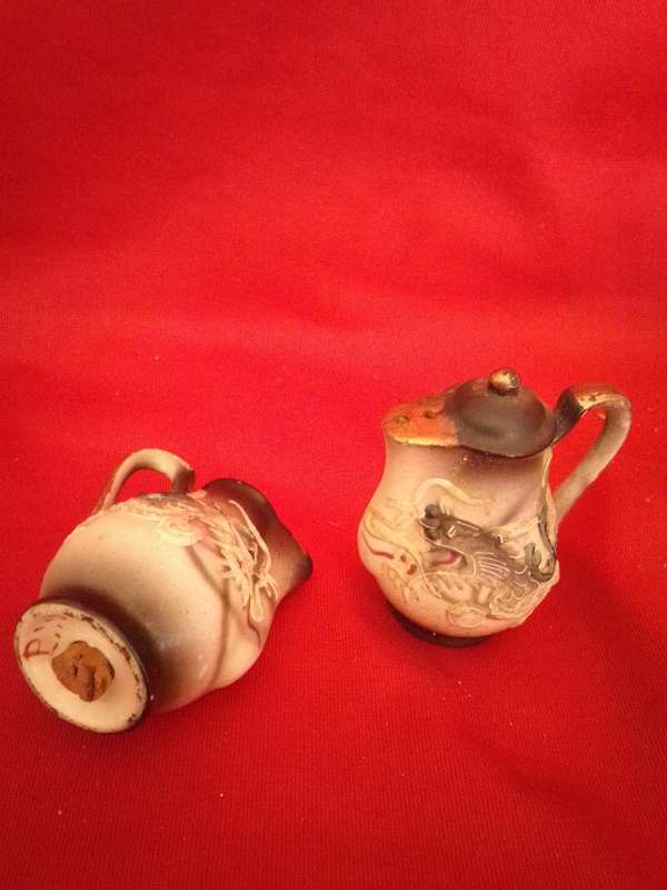 Vintage R.W. Dragonware Salt & Pepper Set