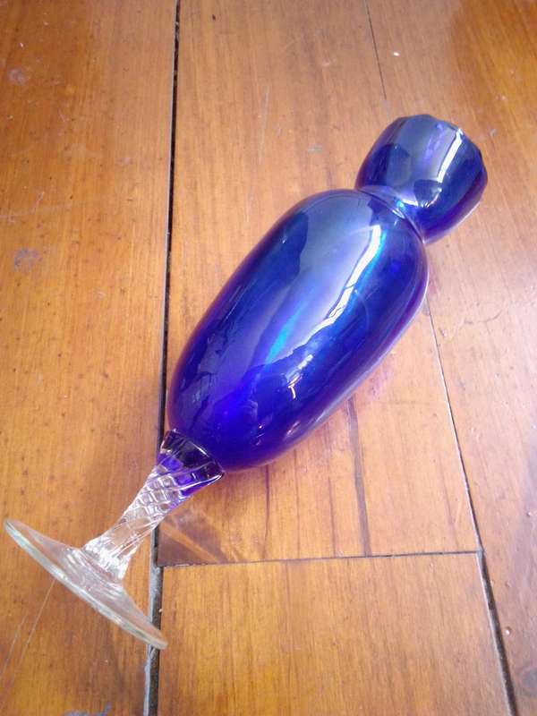 Stunning Deep Blue & Purple Stemmed Glass Vase