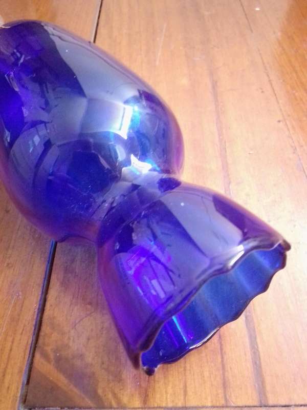 Stunning Deep Blue & Purple Stemmed Glass Vase
