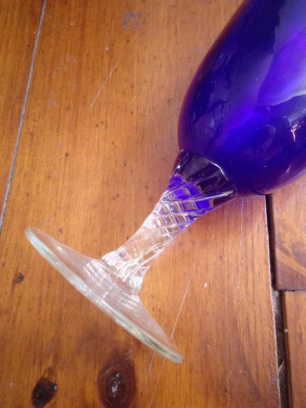Stunning Deep Blue & Purple Stemmed Glass Vase