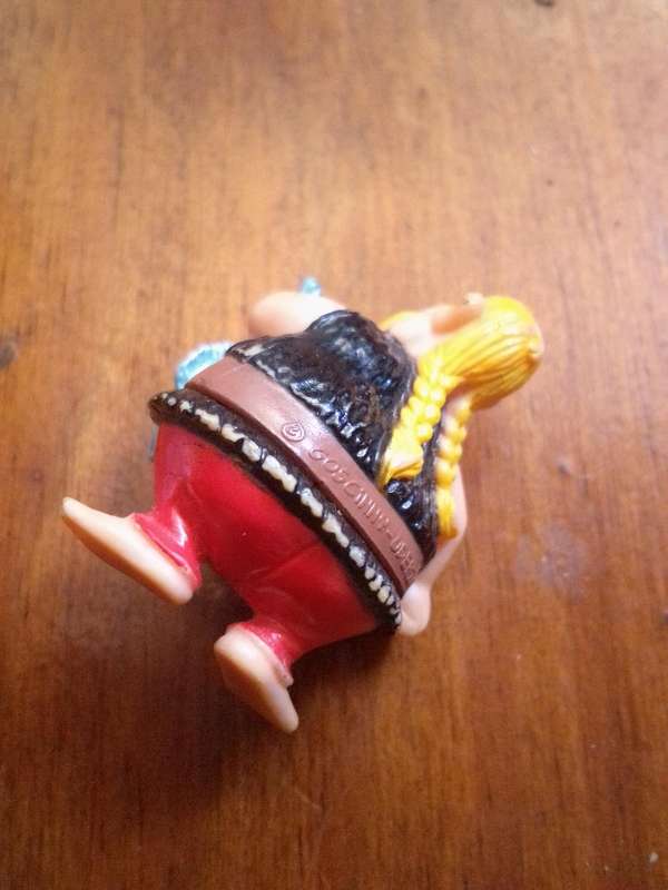 Retro Goscinny Uderzo Branded Asterix Figure (Unhygienix Village Fisherman)