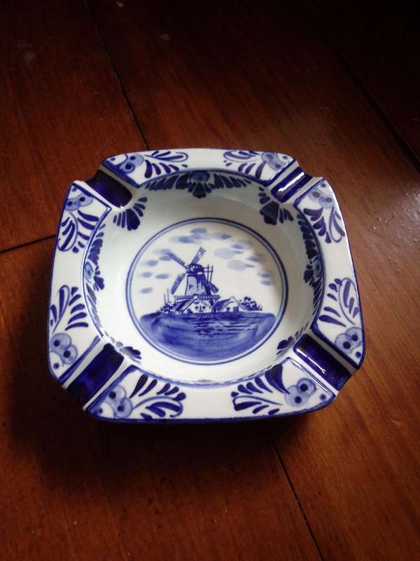 Hand Painted Blue & White Delft Ashtray