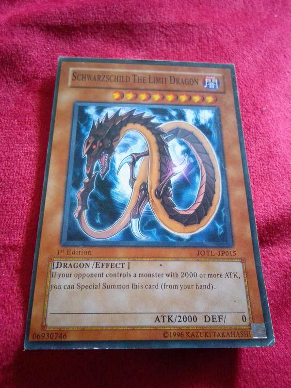 1996 Konami Yu-Gi-Oh Trading Card 'Schwarzschild The Limit Dragon'