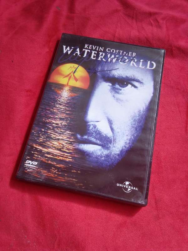 Kevin Costner - WATER WORLD DVD