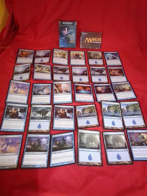 2012 Magic The Gathering Box with 30 Cards