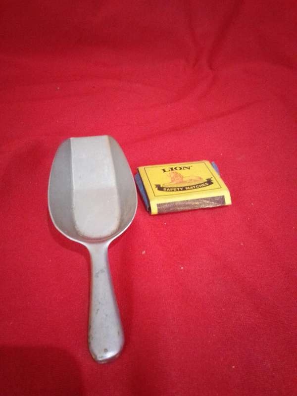 Old German Grocers Scoop