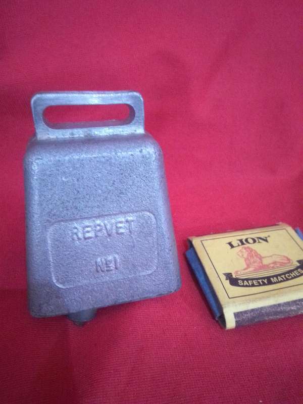Vintage Repvet No 1 Cow Bell With Original Clapper