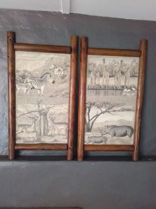 Popular SA Artist Sue Dickinson (1958-2019) Wildlife Mixed Medium Dated 89'
