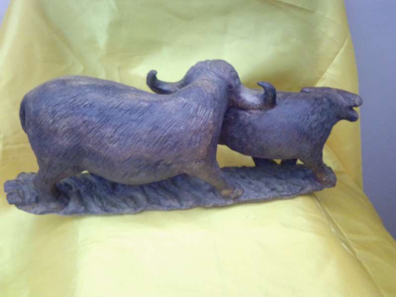 1971 Highly Detailed Wood Carving Cape Buffalo Cow & Bull
