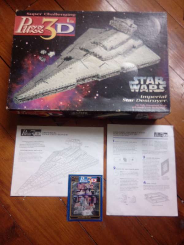 1996 Lucasfilm Milton Bradley Star Wars 3D Imperial Star Destroyer Puzzle