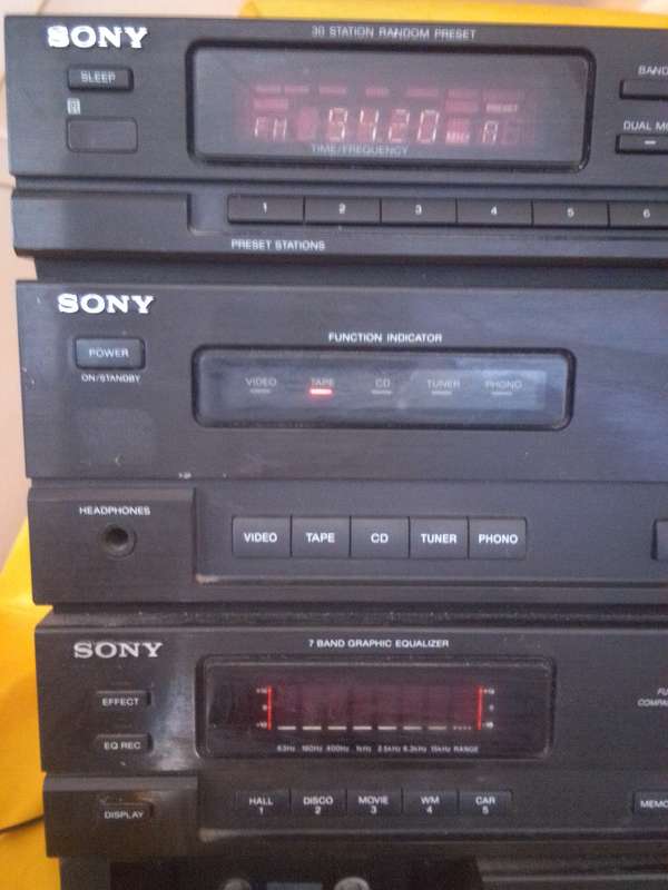 Popular 1990 Sony LBT-D305 Compact Hi-Fidelity Stereo System