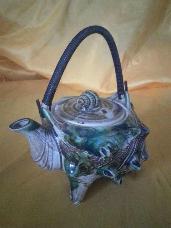 Vintage Japanese Shell Shaped Tea Pot