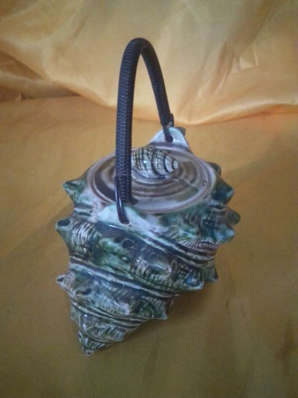 Vintage Japanese Shell Shaped Tea Pot