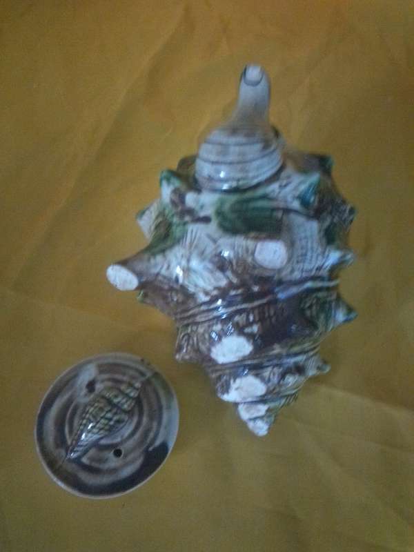 Vintage Japanese Shell Shaped Tea Pot