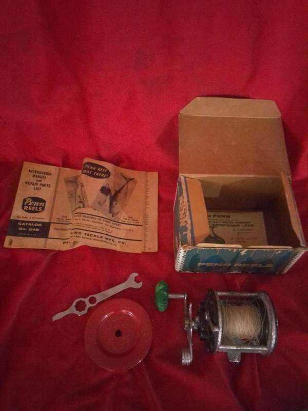 Vintage Penn Beachmaster No 160 in Original Box + Accessories