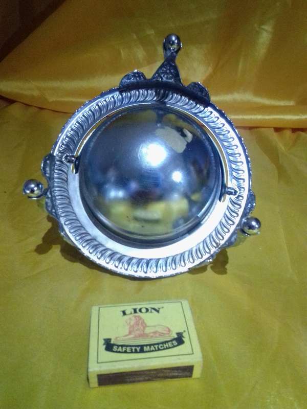 Vintage Plated Swivel Head Butter / Jam Dish on three Legs