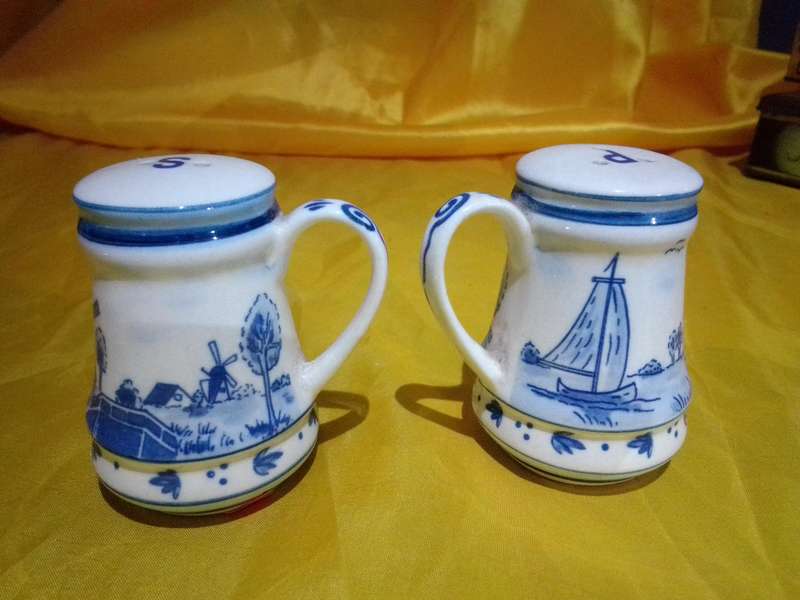 Vintage Blue & White Dutch Themed Ceramic Salt & Pepper Set