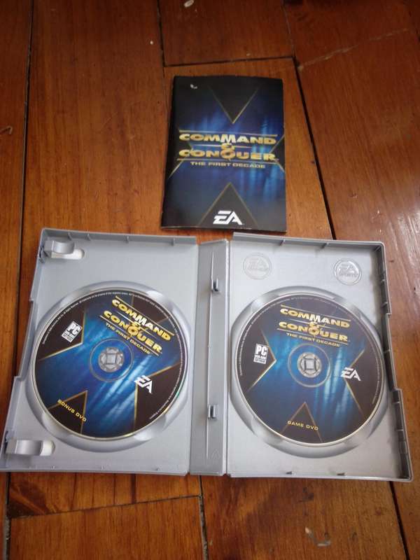 Command & Conquer - The First Decade (2 disc 7 Games)