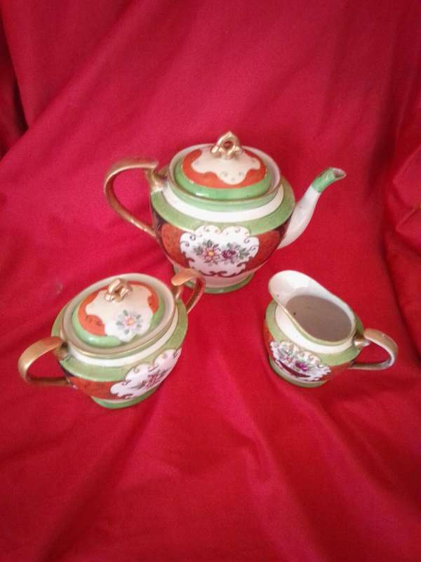 Mid 20th C- Handpainted Samurai Japan Tea Set