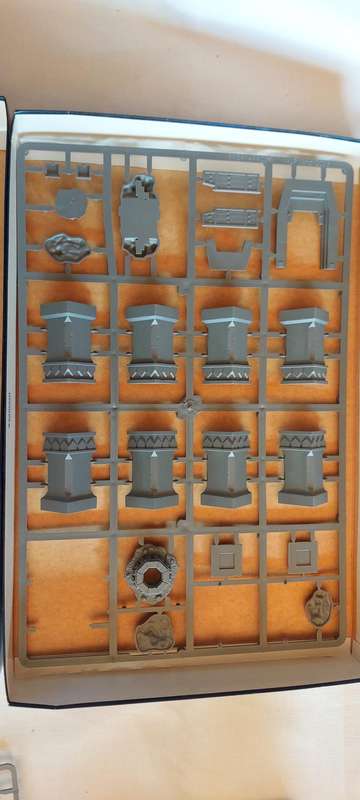 Lord of the Rings Mines or Moria Boxset boardgame 2005