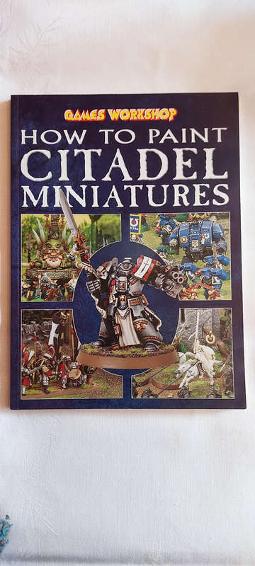 How to paint Citadel miniatures book