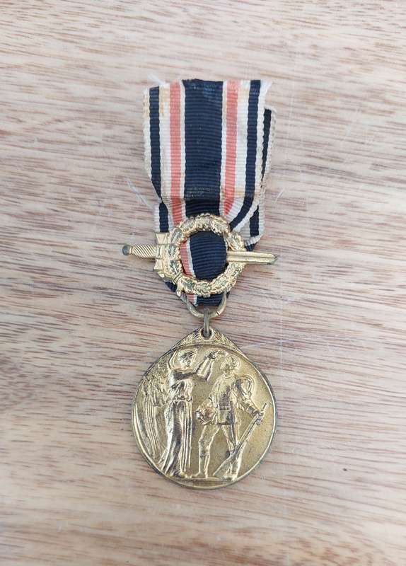 WW1 German Medal of the Legion of Honor with Combatant's Ribbon Clasp