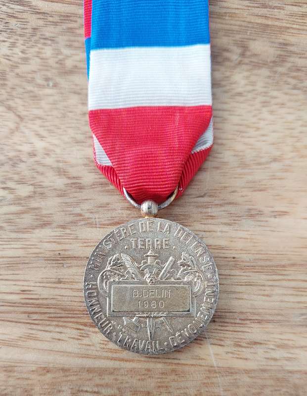 - French Ministry of Labor & Social Security Medal to B. Delin  -