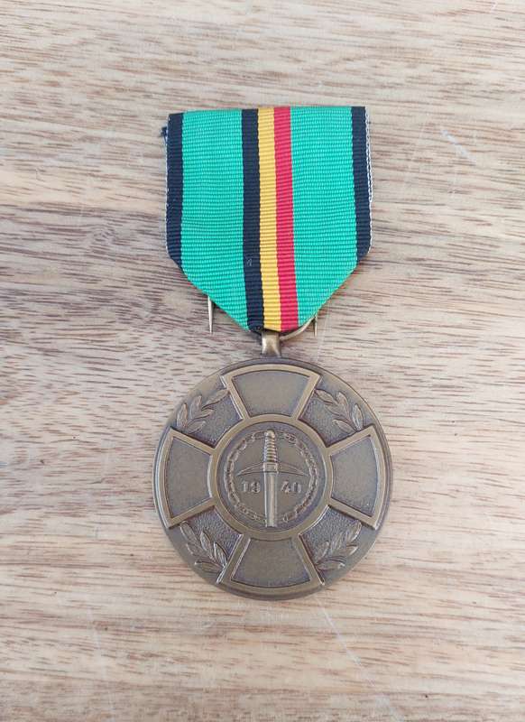 - Belgium EX Prisoner of War (Prisonniers de guerre) 50 Years 1945-1995 Medal -