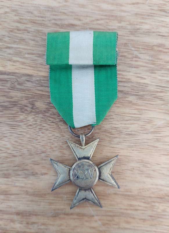 - WW1&WW2 Italy Military 25 Years Long Service Medal (1900-1944) -