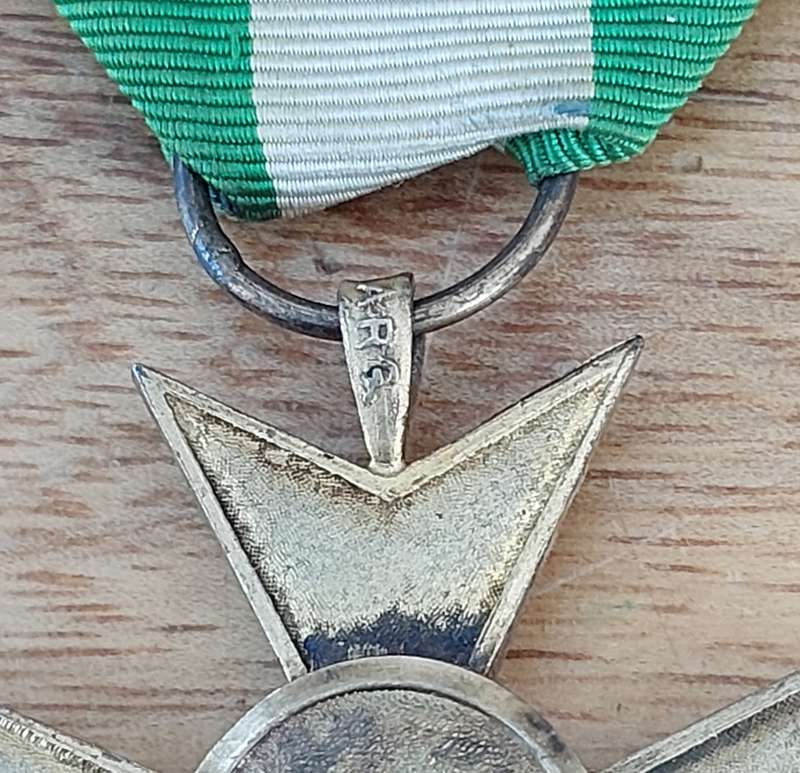 - WW1&WW2 Italy Military 25 Years Long Service Medal (1900-1944) -
