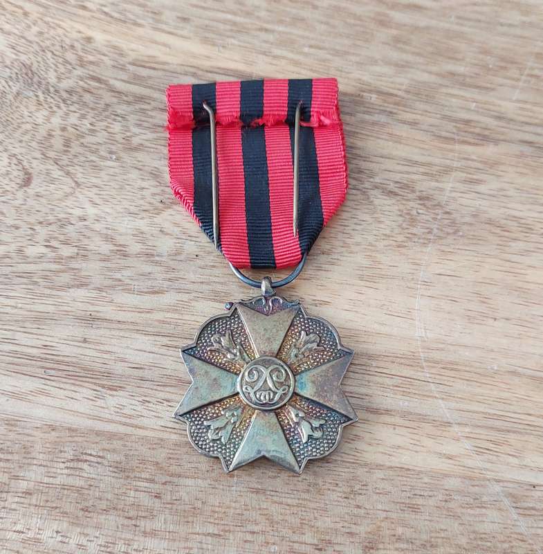 - Belgium Civil Decoration for Long Service in the Administration (Silver) -