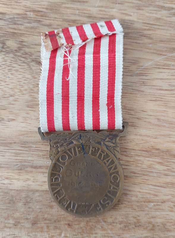 - WW1 France Commemorative Medal of the Great War -