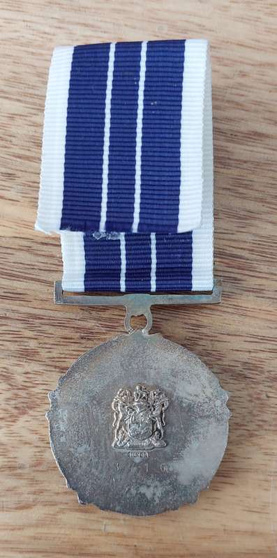 # Full Size 1975 Southern Cross Medal ( NR 3716 ) #