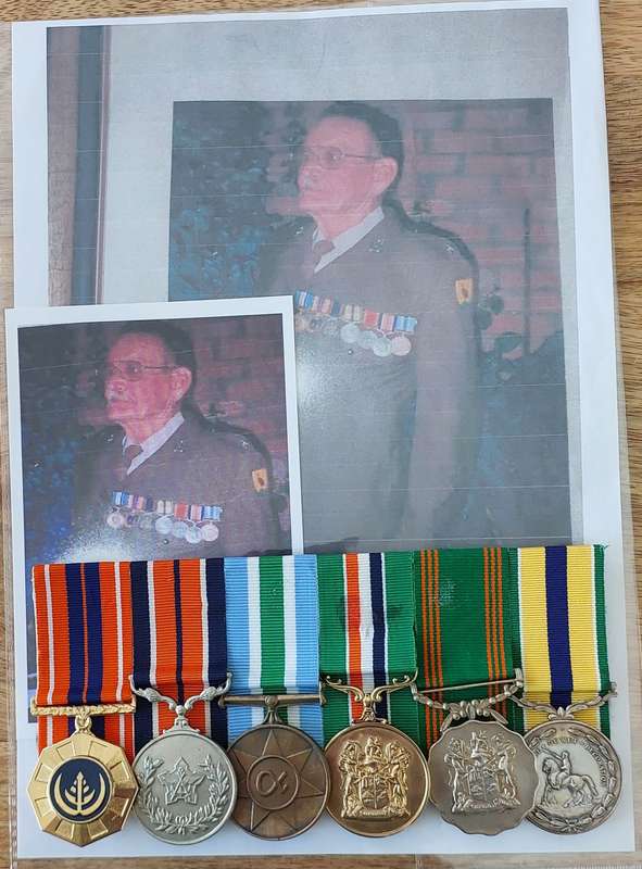 # Long Service Group of 6 x Medals to Major PW Grobbelaar Bloemfontein District #