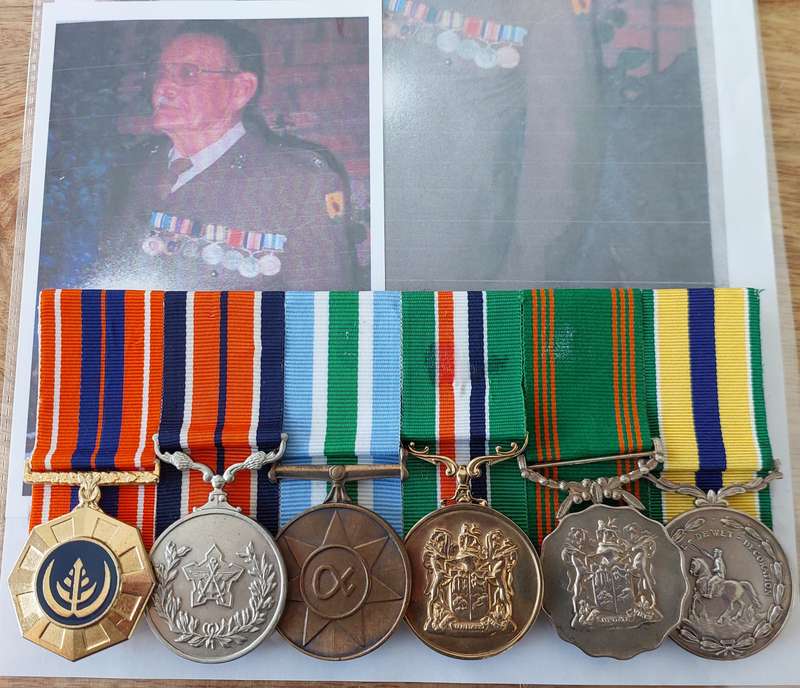 # Long Service Group of 6 x Medals to Major PW Grobbelaar Bloemfontein District #