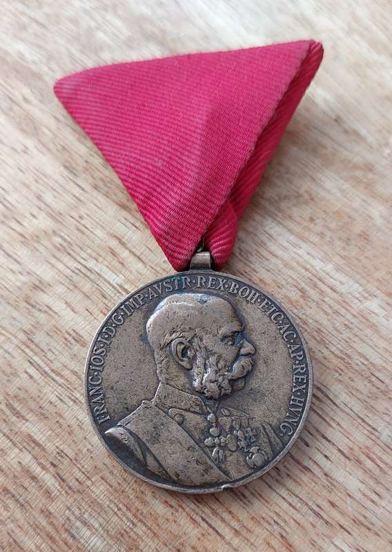 - Austro-Hungarian Empire pre WWI Signum Memoriae Jubilee Medal -