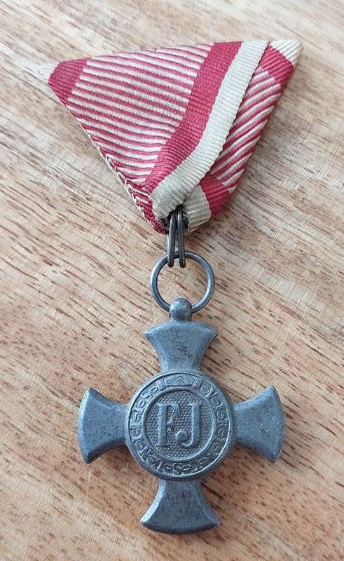 - WWI Austro-Hungarian Empire Iron Cross of Merit Medal -