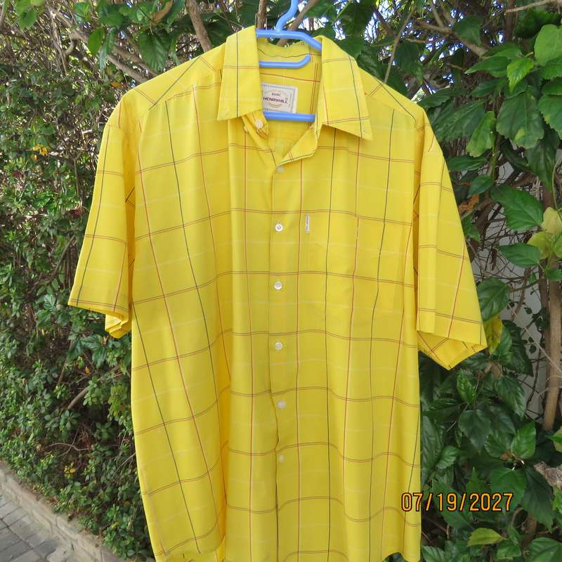 HENRY HILL yellow large check short sleeve check shirt from California. Size Large