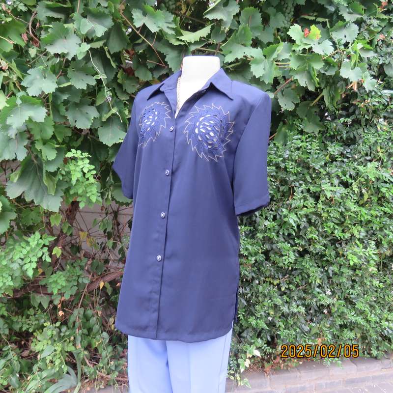Exquisite navy short sleeve polyester richly embroidered with cut-out work-gold thread top.Size 36.