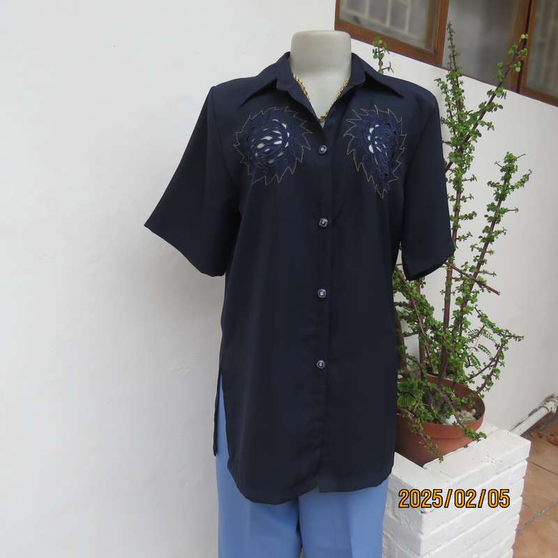 Exquisite navy short sleeve polyester richly embroidered with cut-out work-gold thread top.Size 36.