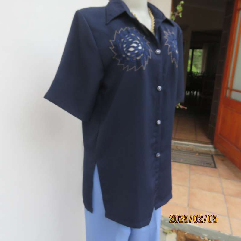 Exquisite navy short sleeve polyester richly embroidered with cut-out work-gold thread top.Size 36.