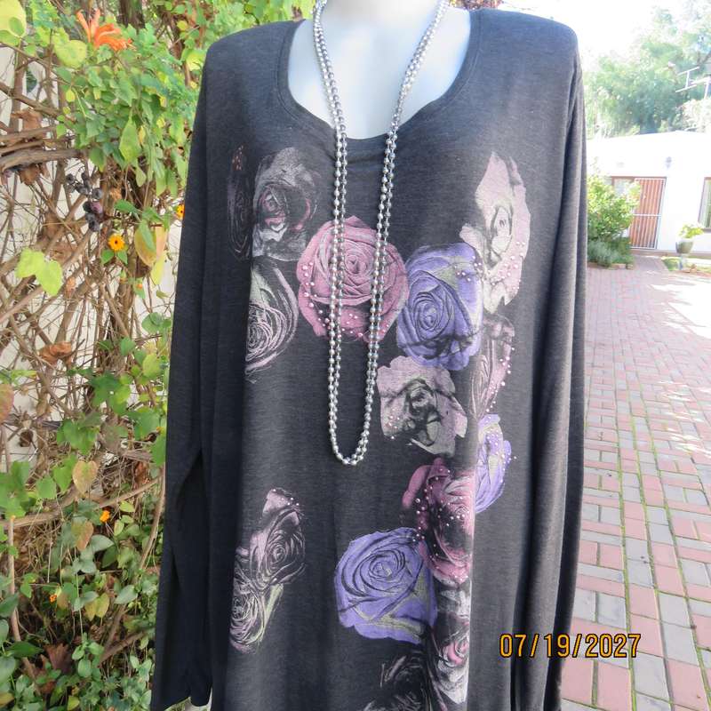 DONNA CLAIRE dark grey long sleeve polyrayon stretch top. Pink-purple roses front. Size 52