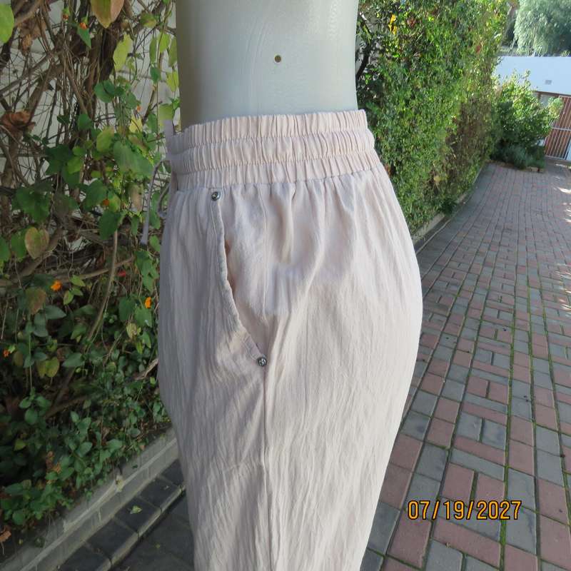 MILADS comfy creased cotton cream pants size 38. Wide elasticated waist-drawstring.