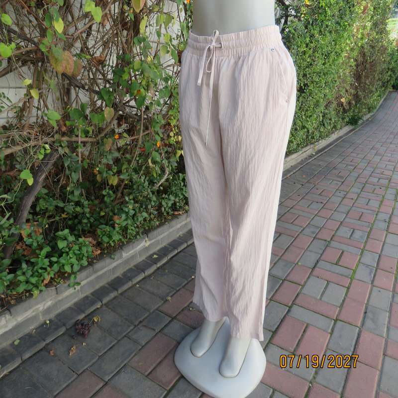 MILADS comfy creased cotton cream pants size 38. Wide elasticated waist-drawstring.