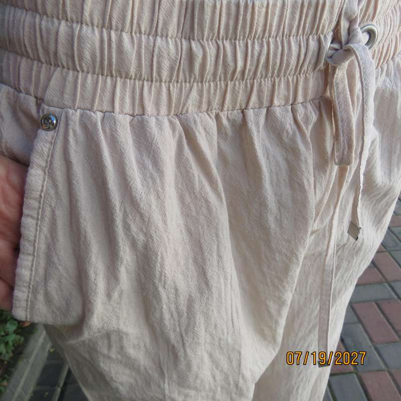 MILADS comfy creased cotton cream pants size 38. Wide elasticated waist-drawstring.