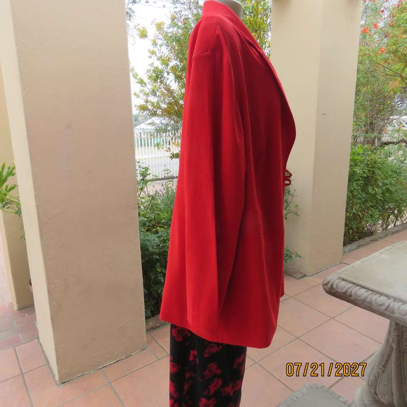 RENE TAYLOR red long sleeve lined tailored stretch polyester jacket. Size 50.