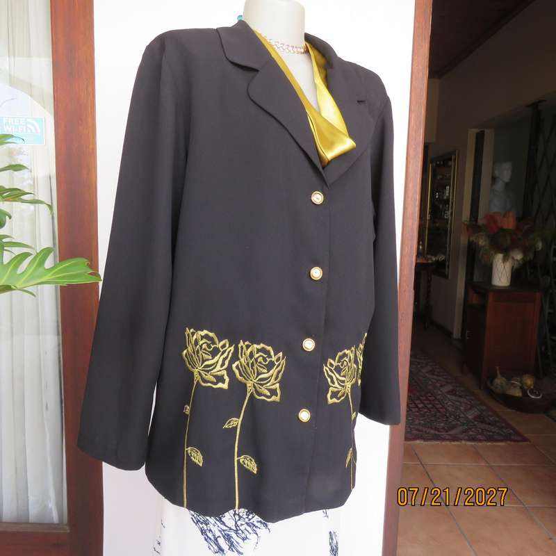FOSHINI black special occasion long sleeve jacket with gold rose embroidery. Size 42.