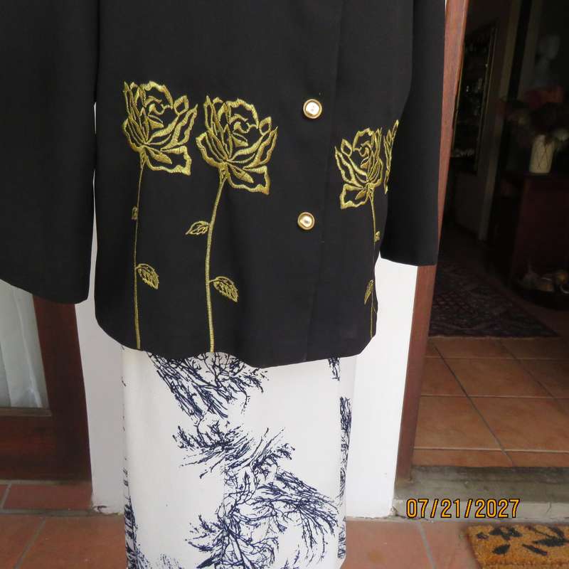 FOSHINI black special occasion long sleeve jacket with gold rose embroidery. Size 42.