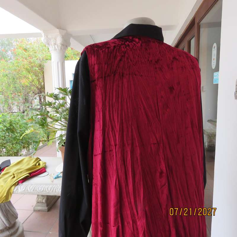 Cherry red crinkled velvet polyester gilet size 48. Strap to tie on front.